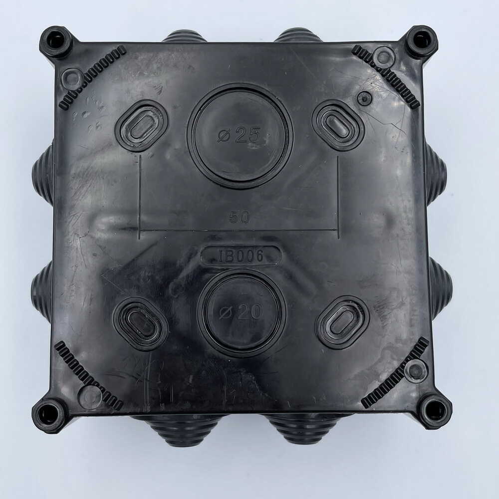 Коробка розподільча PLANK 100х100х50 чорна IB006 IP55 ( PLK6506550 )